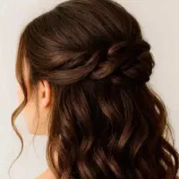 شنیون و میکاپ حرفه ای با قیمت مناسب