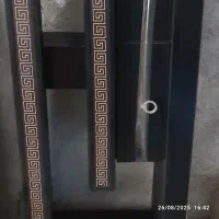 میز تلویزیون شیشه ای