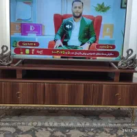 میزتلویزیون کاملا نو وسالم