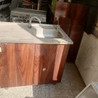 با سلام. میز دستگاه قهوه.