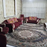 مبل ۷ نفره چوب و اسکلت بندی سالم .