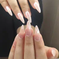 تعدادی ناخنکار حرفه ای