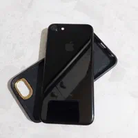 اپل iPhone 7 با حافظهٔ ۱۲۸ گیگابایت