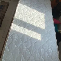 تخت چوبی هالوژن دار و تشک|تخت و سرویس خواب|سرخه حصار, |دیوار