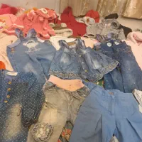 لباس دخترانه کارکرده تمیز حدود ۴۰ تیکه یکجا