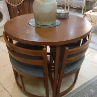 میز صبحانه خوری