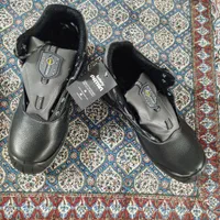کفش ایمنی سایز 44
