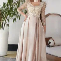 لباس مجلسی کارشده پایین ساتن امریکایی سایز 46 48