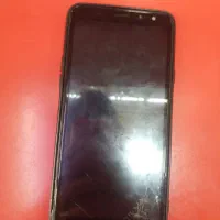 گوشی سالم است کارتون ندارد گوشی چینی است