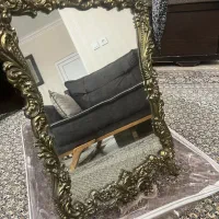 آینه و شمعدان قدیمی