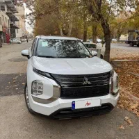 میتسوبیشی اوتلندر