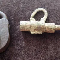 قفل قدیمی|کلکسیون اشیاء عتیقه|ایذه, |دیوار