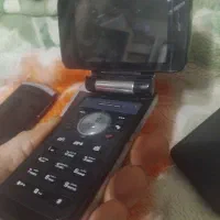 ۴عددگوشی نوستالوژی درحدنوباهم۳میلیون