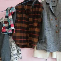 انواع لباس. لباس ورزشی مغازه فقط ۵۰