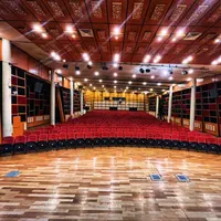 اجاره سالن همایش ۴۰۰ نفره در زعفرانیه|اجارهٔ کوتاهمدت دفتر کار و فضای آموزشی|تهران, زعفرانیه|دیوار