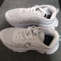 کفش اسپرت ۳۷