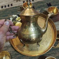 برنزی|قوری، کتری، قهوهساز دستی|شیراز, گود عربان|دیوار