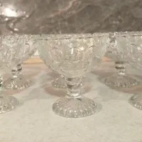 سرویس بستنی خوری