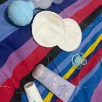 کرم شقاق سینه و کرم ضدسوختگی پای نوزادان