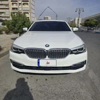 BMW520i