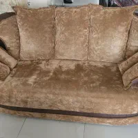 مبل راحتی چرم‌و‌مخمل|مبلمان خانگی و میز عسلی|شاهین‌شهر, شهرک منازل چوبی|دیوار