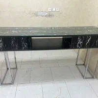 میز ناخن دو نفره و شیشه رومیز