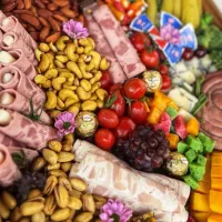 سینی مزه وفینگرفود|خدمات پذیرایی، مراسم|صدرا-فارس, فاز ۲|دیوار