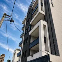 پنجره و درب ساختمان