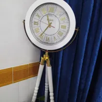 ساعت پرنس ایستاده