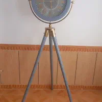 ساعت پایه دار