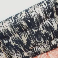 پشتی تمیز مخمل