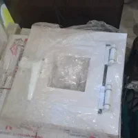 دریچه کوچک پنجره هواکش سرویس در همه ابعاد