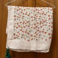 شال و روسری|لباس|فومن, |دیوار