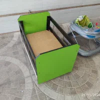 گهواره نوزاد|کالسکه و لوازم جانبی|بروجن, |دیوار