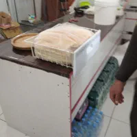 کابینت سالم و نو|کتابخانه، شلف، قفسههای دیواری|زند, |دیوار