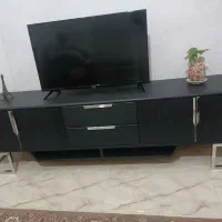 میز تلویزیون و آیینه کنسول