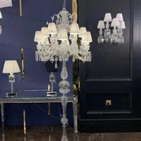 آباژورکنارسالنی ایستاده باکارا باکارات شمعدان|چراغ خواب و آباژور|تهران, اکباتان|دیوار