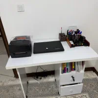 میز تحریر نو|میز تحریر و کامپیوتر|فریدون‌کنار, |دیوار