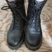 بوت دخترانه|کیف، کفش، کمربند|قدس, شهر‌قدس|دیوار