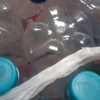 بطری ۱ونیم لیتری ودبه|ظروف نگهدارنده، پلاستیکی، یکبارمصرف|بیرجند, |دیوار