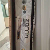 تخت و میز التحریر و اینه و تشک خوش خواب و کاور|تخت و سرویس خواب|جهرم, |دیوار