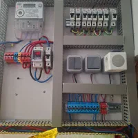 برقکار و لوله کش