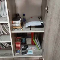 با سلام یک عدد کتابخانه سالم ابعاد 1 در 1|کتابخانه، شلف، قفسههای دیواری|کرج, حسن آباد|دیوار