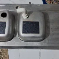 سینگ دوقلوی اخوان|آب‌چکان و نظم‌دهنده ظروف|کرج, بنیاد|دیوار