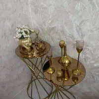 میز کنار سالنی