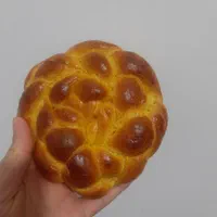 کیک و شیرینی و نان خانگی