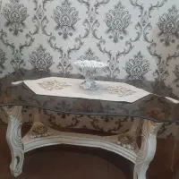 میز و عسلی با شیشه دودی ضخیم