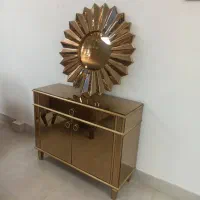 کنار سالنی آینه کنسول