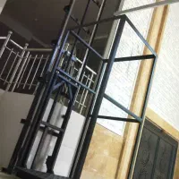 فروش یک دستگاه بالابر هیدرولیک ۱۱۰ میلیون