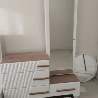 سرویس خواب دونفره شامل تخت ، داور و دوآینه